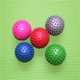 thumbnail image 1 of Pelota de PVC para pinchazos, masajes, puntos de acupuntura, agarre, fascia de uñas puntiagudas, pelota de yoga, pelota de fitness, pelota de erizo, 7,5 cm y 9,5 cm, 1 of 5