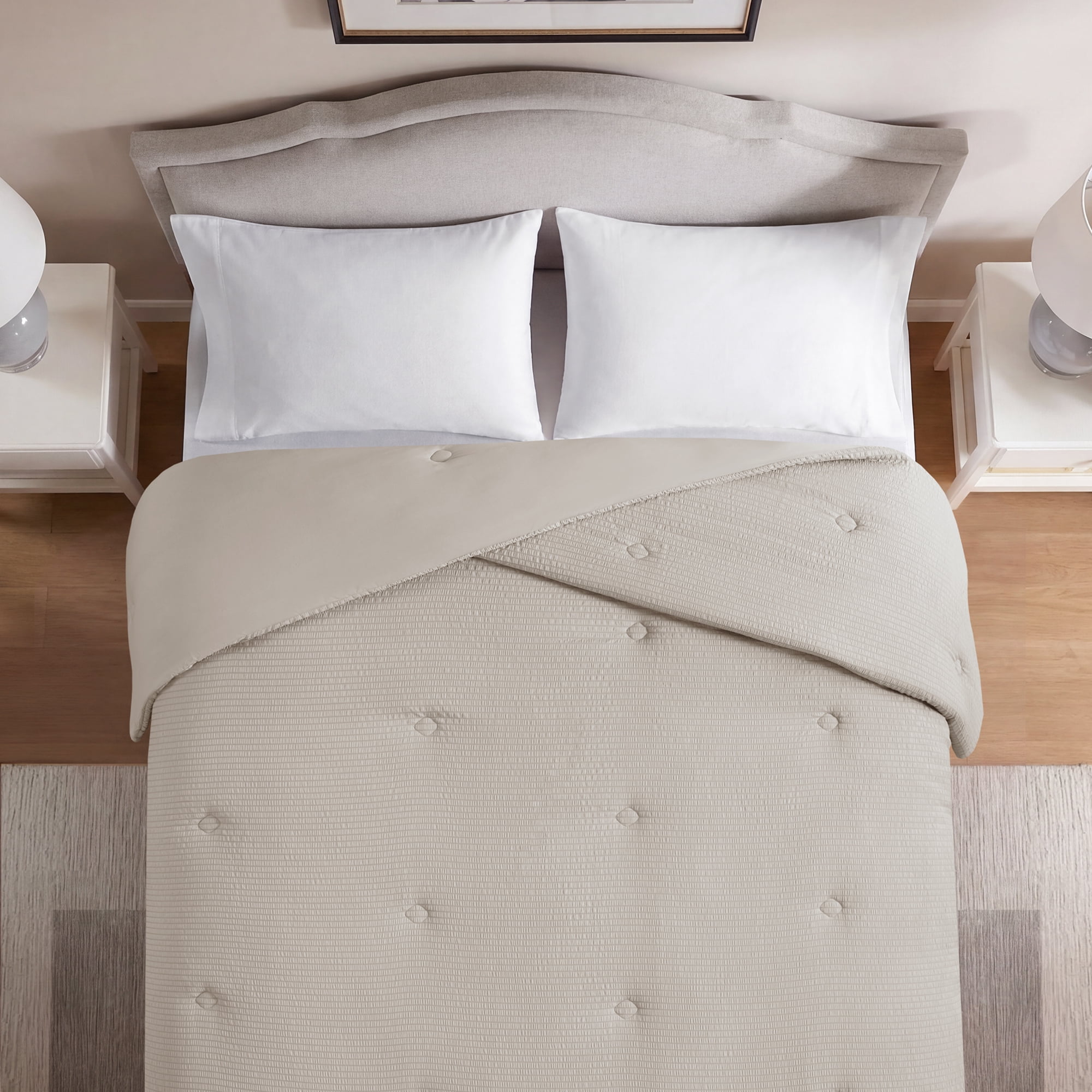 Mainstays King Comforter, Reversible Down Alternative, All-Season, Beige Seersucker