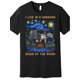 thumbnail image 1 of Vivo en una furgoneta junto al río Van Gogh. Camiseta fina. Serie de camisetas gráficas divertidas de manga corta para hombre. Negra. Para amantes del arte y los viajes. Regalo perfecto para los entus, 1 of 6
