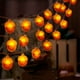 thumbnail image 4 of Luces de cuerda LED de hoja de arce de calabaza | Guirnalda decorativa de 20 LED | 118,1 pulgadas | Multicolor y naranja | Alimentado por batería | Decoración interior y exterior de Halloween de, 4 of 6
