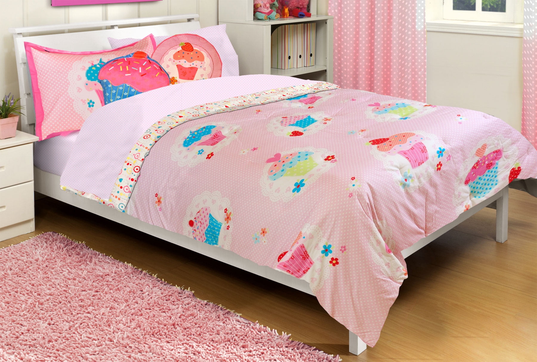 Cupcake Bedding Set Designs Heritage Kids Cupcake Dreams Comforter Set Com