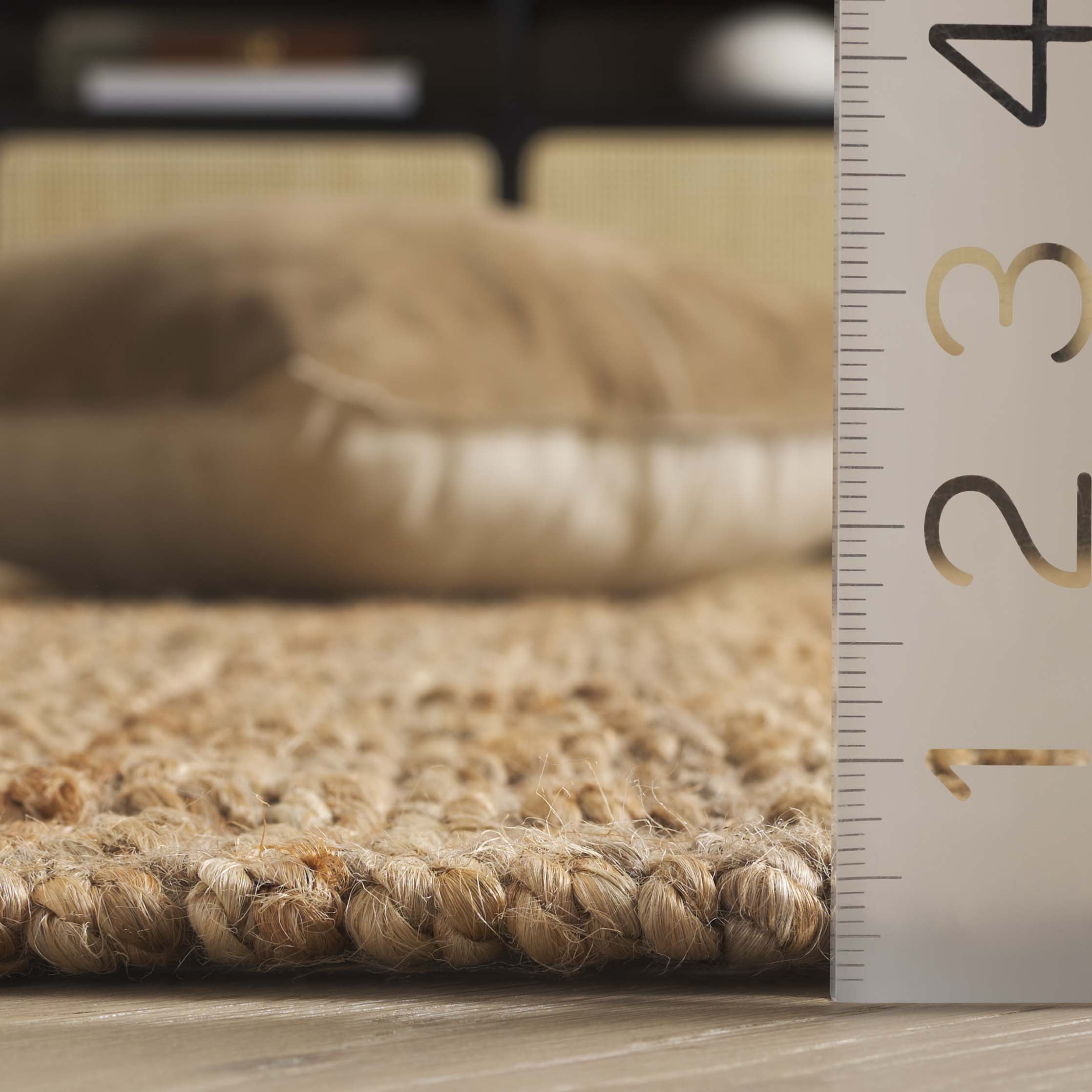SAFAVIEH Natural Fiber Milica Solid Area Rug, Natural, 6' x 9' - Scandinavian Design, Natural, Jute, Hand Woven Pattern, Ideal for Entryway, Kitchen, Living Room, Office