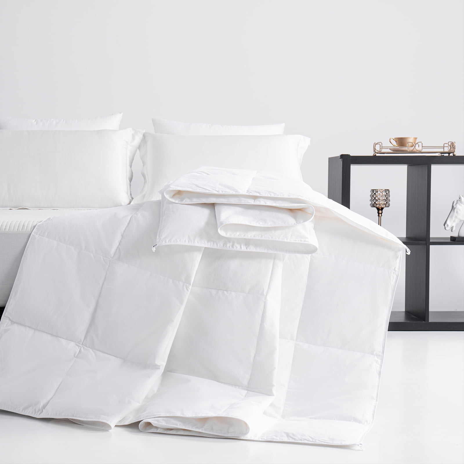 Goose Down Comforter Queen Size, Lightweight Feather Down Comforter