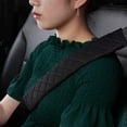 thumbnail image 3 of Protector para cinturón de seguridad de coche, cojín extraíble para cinturón de seguridad, 2 almohadillas de viaje cómodas para asiento de coche para adultos y niños (negro), 3 of 5