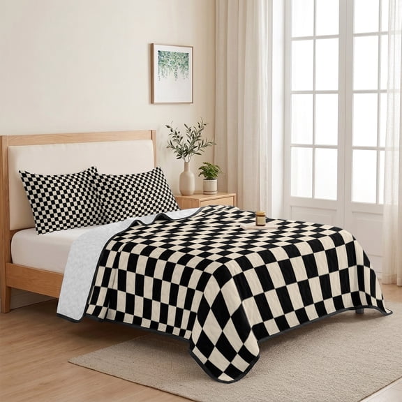 Black Beige Checkered King Size Quilt Set Lightweight Bedspread Coverlet Set, Abstract Minimalist Plaid Quilted Bedding Cover with 2 Pillow Shams for All Season Layering 96"x106"