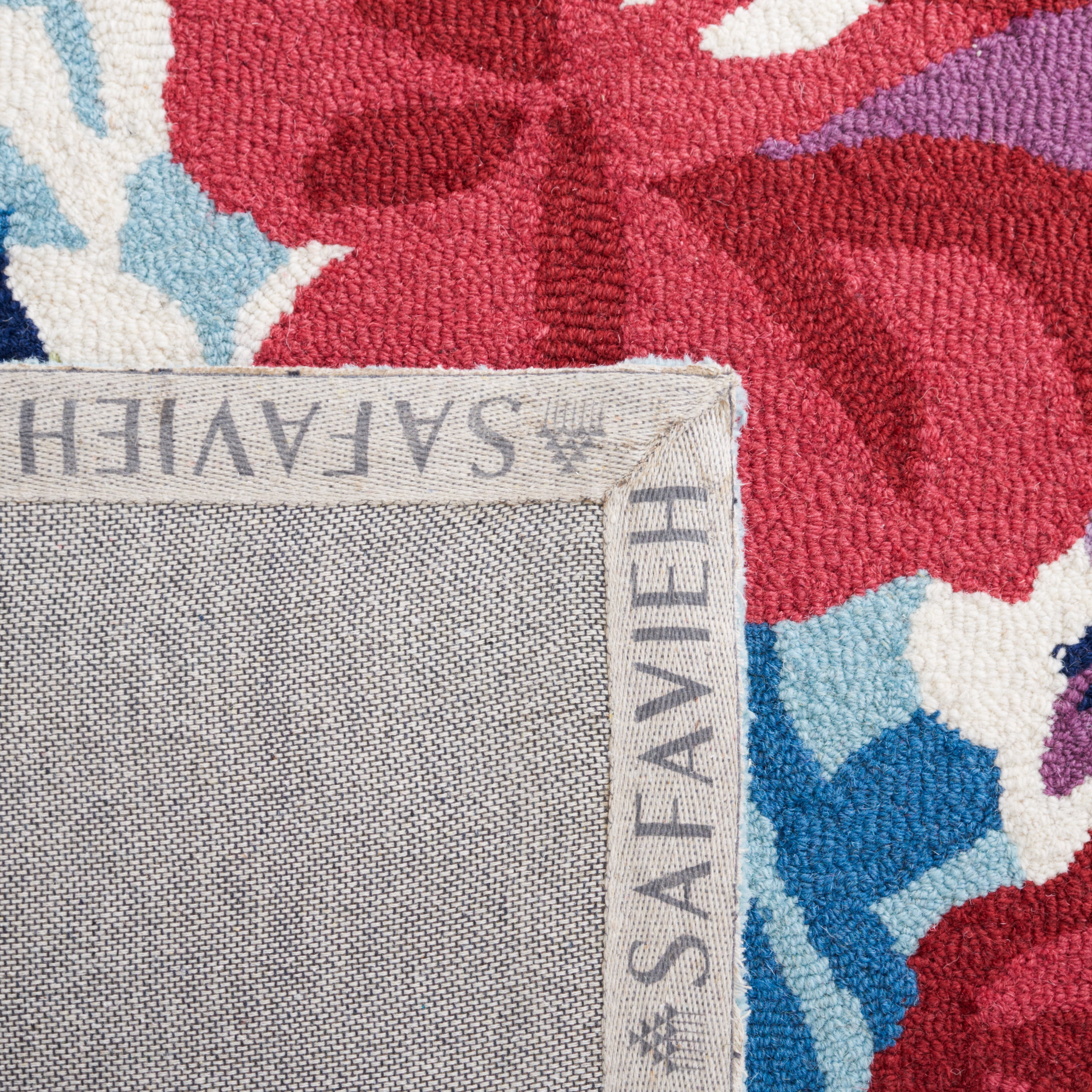 Safavieh Chelsea Ainsley Floral Area Rug, Blue/Rose, 8' x 10'