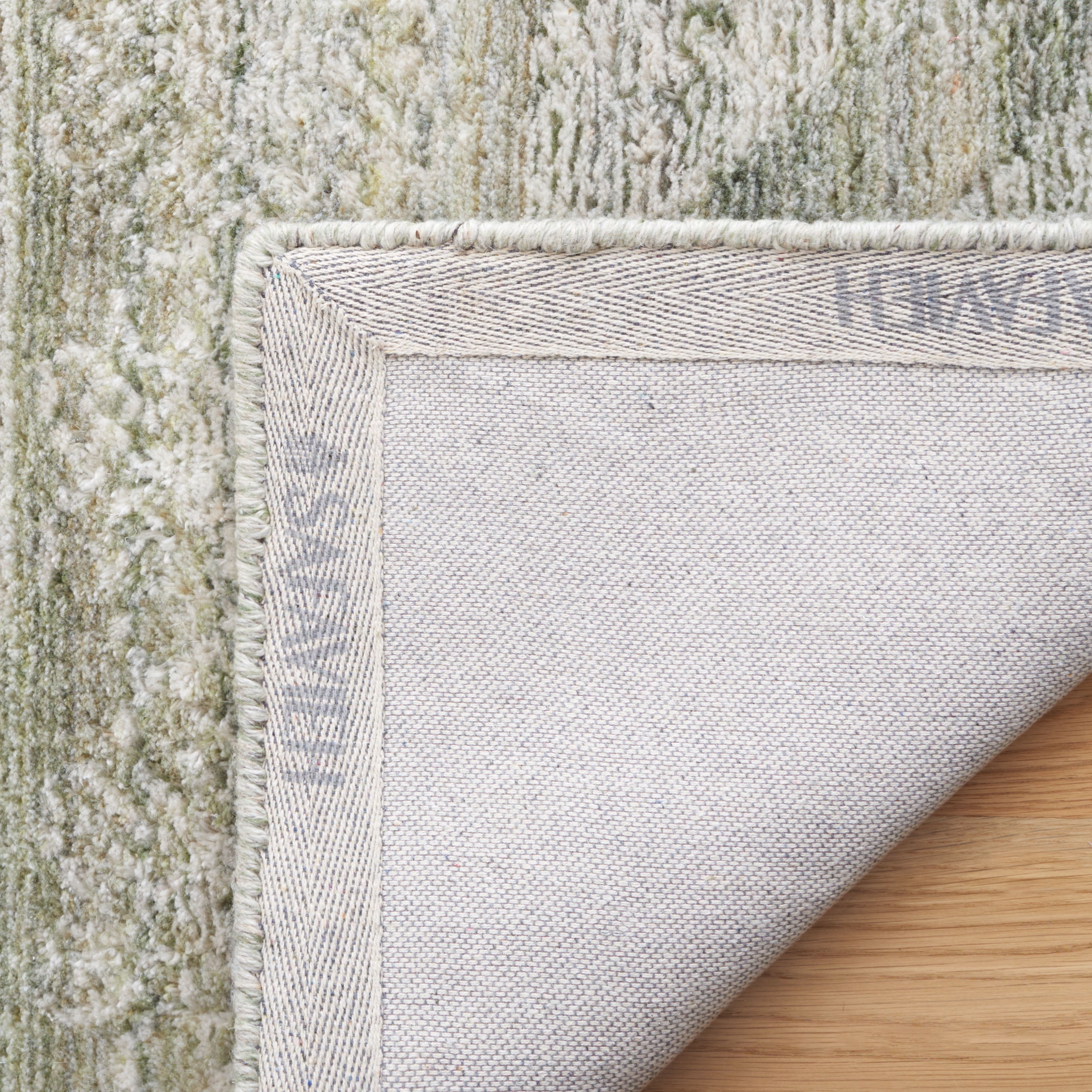 SAFAVIEH Marquee Alton Medallion Area Rug, Green/Sage, 5' x 8'