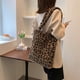 thumbnail image 2 of Jumpingount Bolso pequeño de moda de felpa para mujer, bolsos de moda Retro con elegancia Retro, nuevo bolso para mujer Bolsas de mensajero y de hombro caqui, 2 of 6