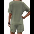 thumbnail image 2 of Conjunto de Dos Piezas para Mujer, con Flecos Texturizados, Top y Pantalón Corto, Color Verde XL, 2 of 6
