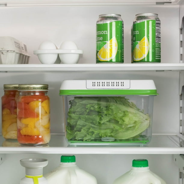 Rubbermaid FreshWorks Produce Saver Fresh Vegetable Storage Container