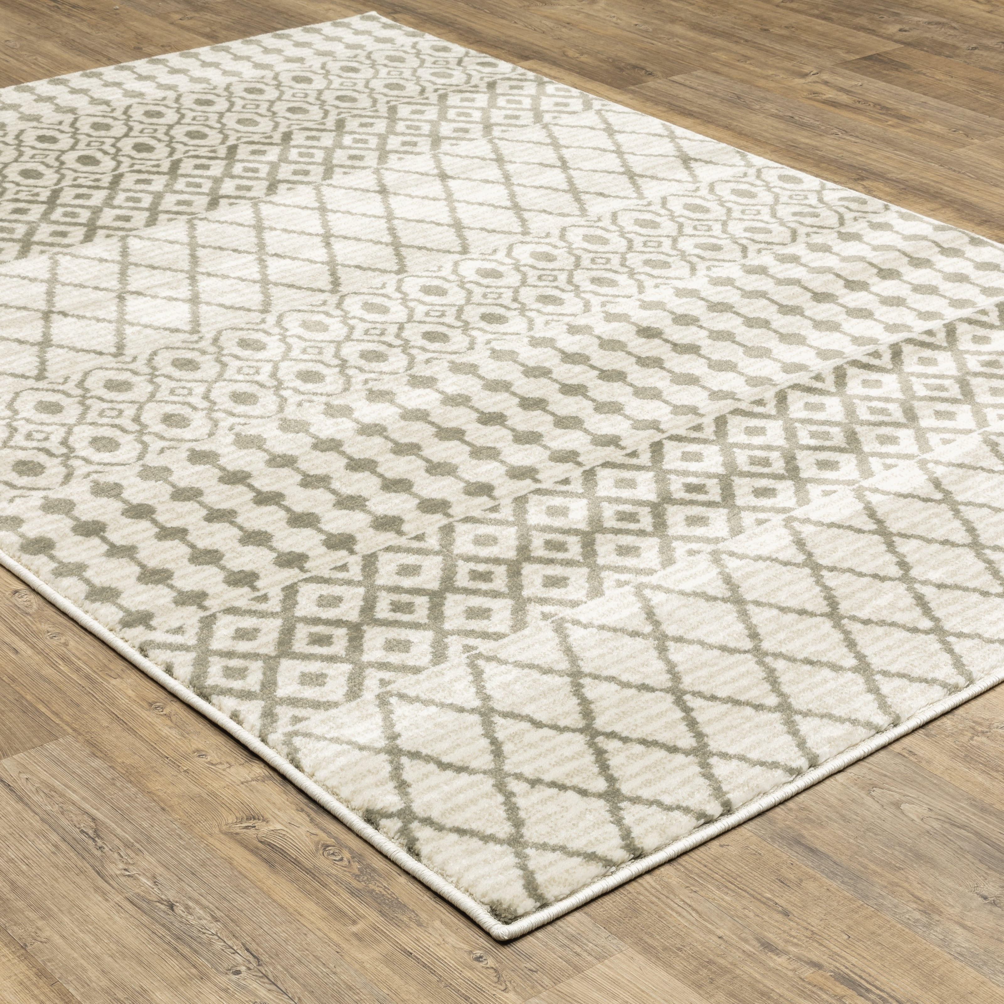 Avalon Home Gracie Tribal Lodge Area Rug, 6'7" X 9'2", Ivory/ Gray