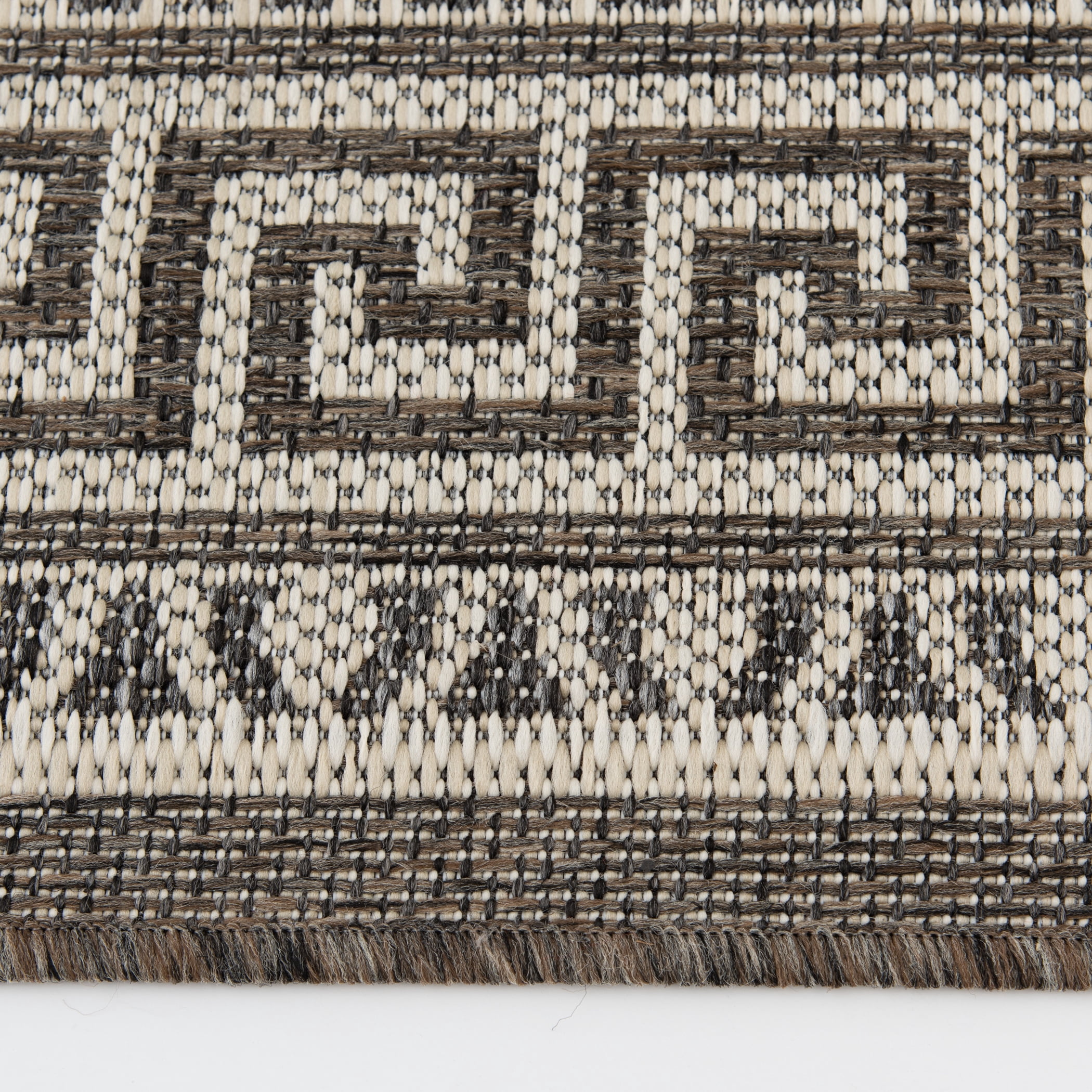 Mainstays Neutral Border Indoor Outdoor Polypropylene Area Rug, 7'x10'