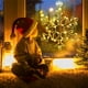 thumbnail image 1 of Guirnalda de luces navideñas con copos de nieve | Luces LED decorativas blancas | Diseño de copos de nieve de plástico | Decoración festiva para interiores | Iluminación para fiestas en bares y, 1 of 6