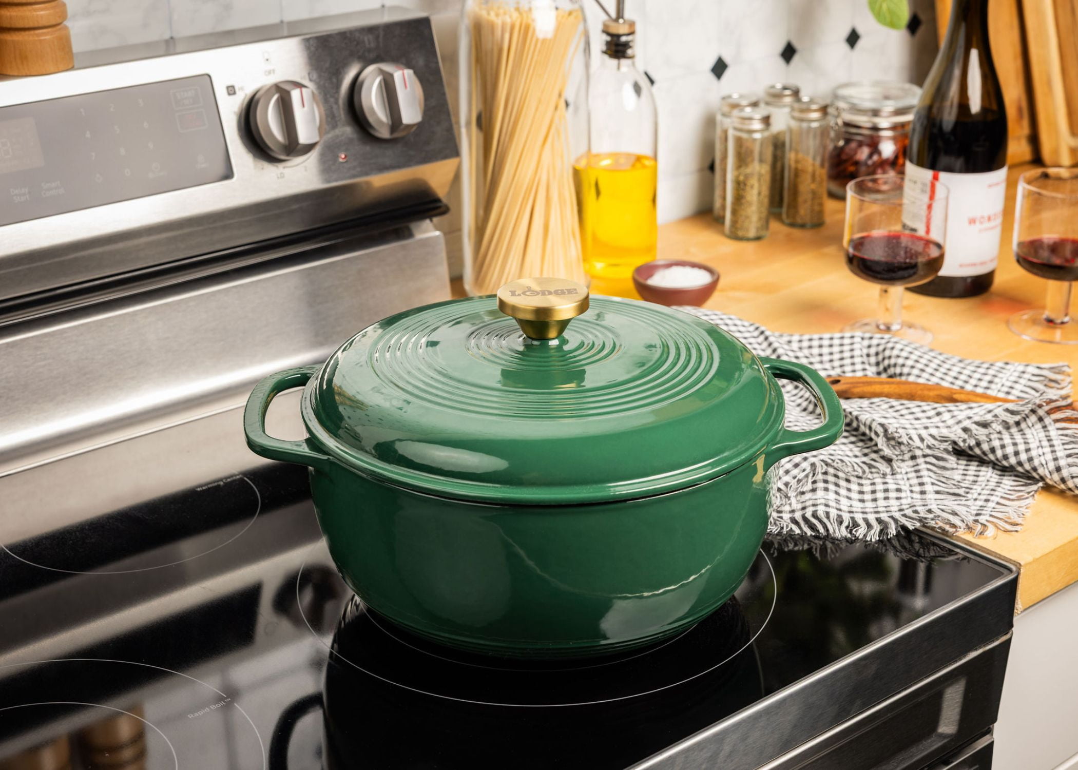 Lodge Cast Iron 6QT Emerald Enamel Dutch Oven with Gold Knob