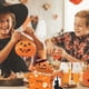 thumbnail image 4 of Hucha para Decoración de Fiesta de Halloween | Caja de Regalo Sorpresa con 40 Bolsitas Transparentes y Pegatinas para Asas de Tarta | Regalo Único de Halloween para Cumpleaños, Graduación y Familia, 4 of 6