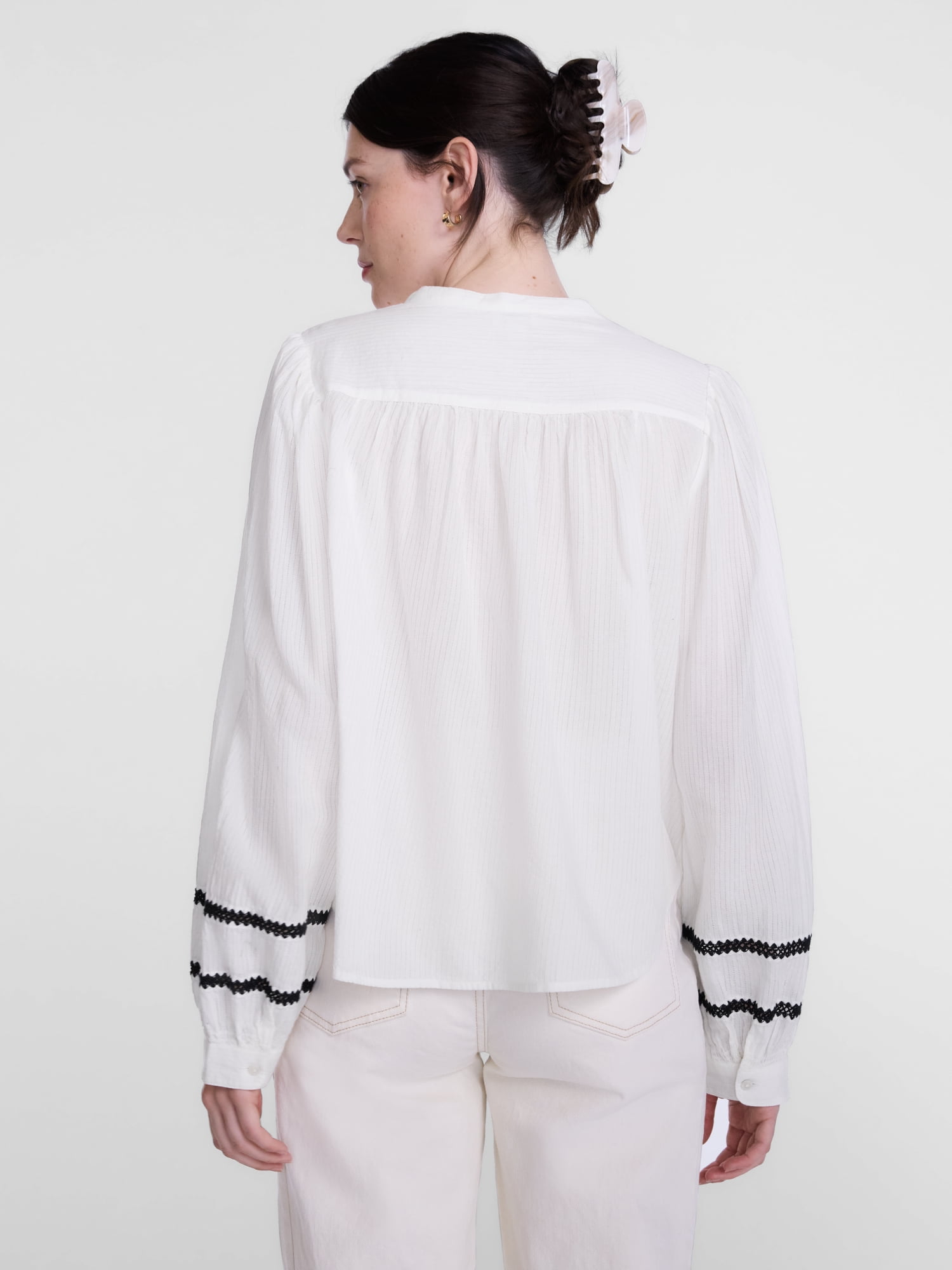Scenario Women's and Women's Plus Quilted Detail Long Sleeve Top, Sizes XS-4X