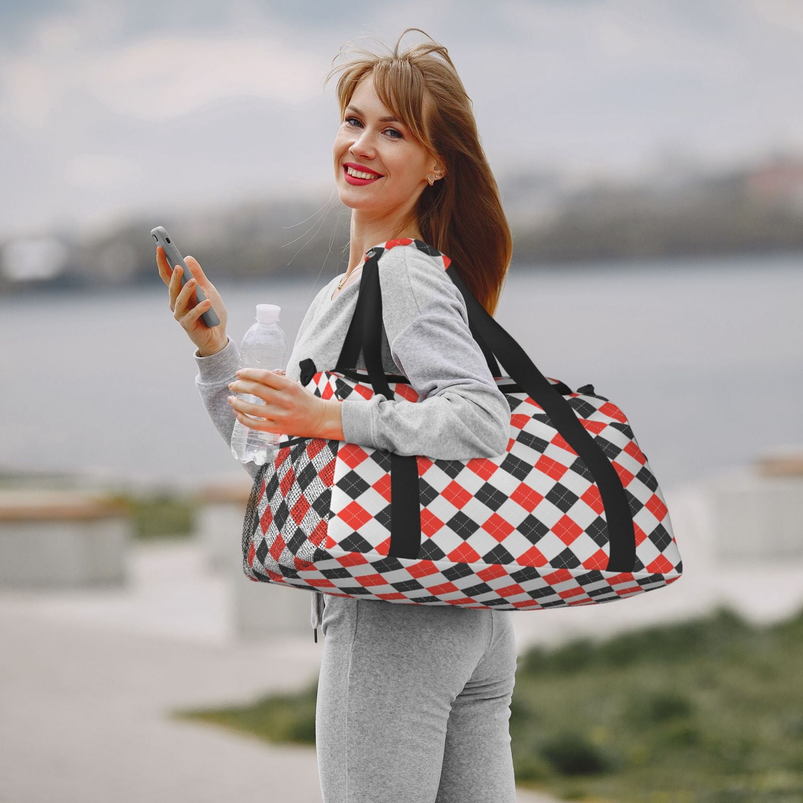 Fuzoiu Red and black argyle Print Travel Duffle Bag,Carry On Tote Bags,Duffel Bag,Sport Gym Bag, Hospital Bag for Labor and Delivery, Overnight Bag,Luggage Bag