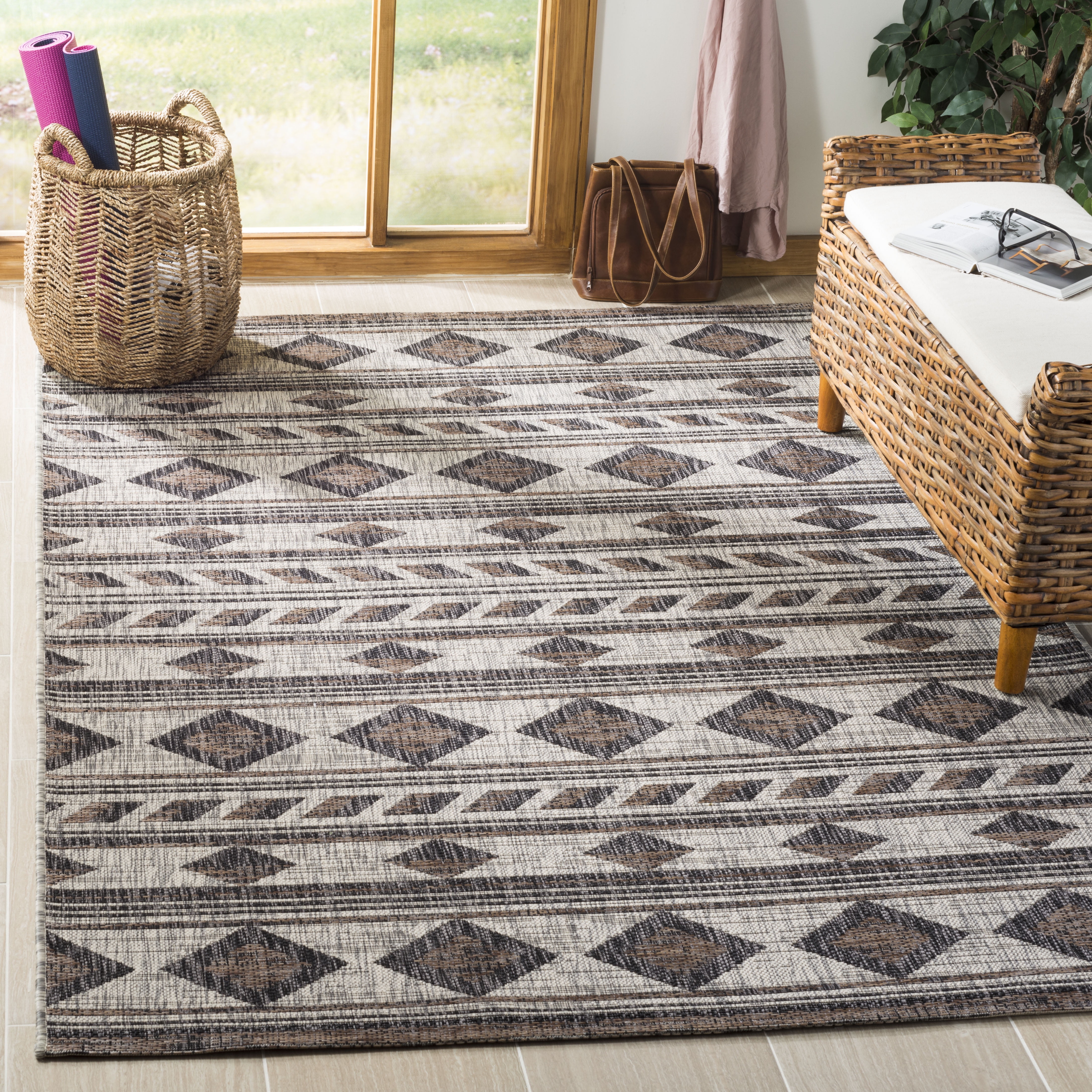 Safavieh Courtyard Allycia Geometric Indoor/Outdoor Area Rug, Gray/Black, 6'7" x 6'7" Square