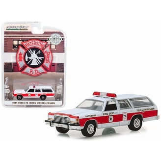 GreenLight Hollywood Series 33 Drive Limited Edition 1992 Ford