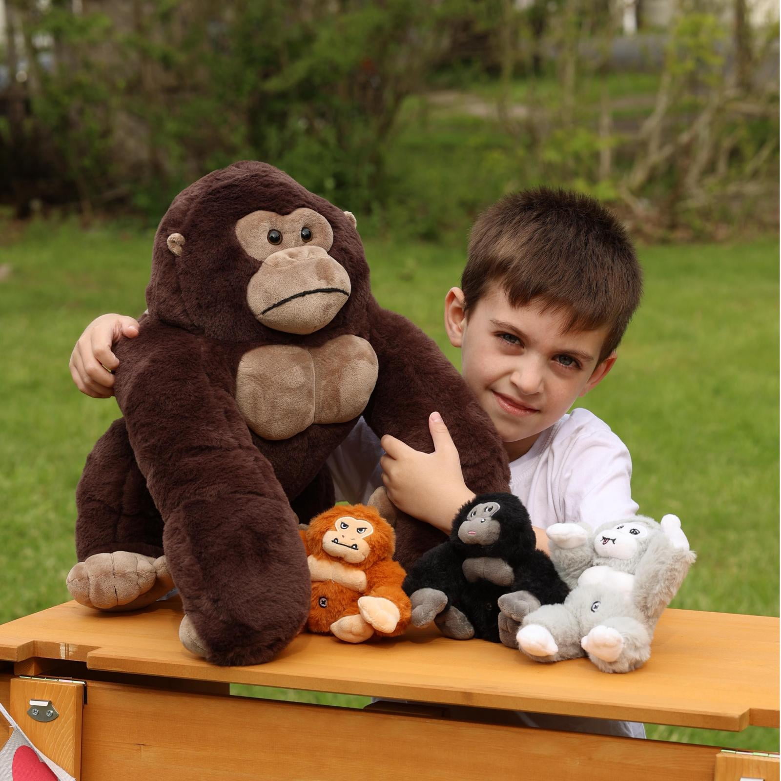 MorisMos 19.6" Gorillas Stuffed Animal Mommy Gorillas with 3 Baby Plush Toys