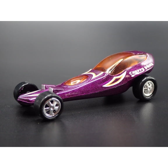 Open Box CHERRY BOMB DRAGSTER TOM DANIELS CUSTOM 1:64 SCALE DIORAMA DIECAST MODEL CAR