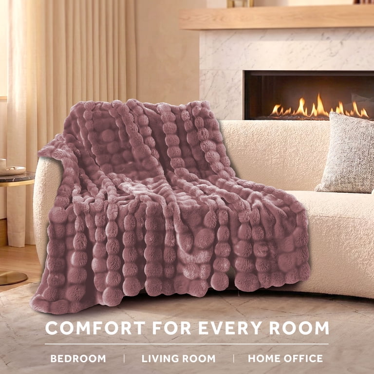 Heated Bubble Faux Fur Throw Blanket, Violet, 50 x 70 in photo 5