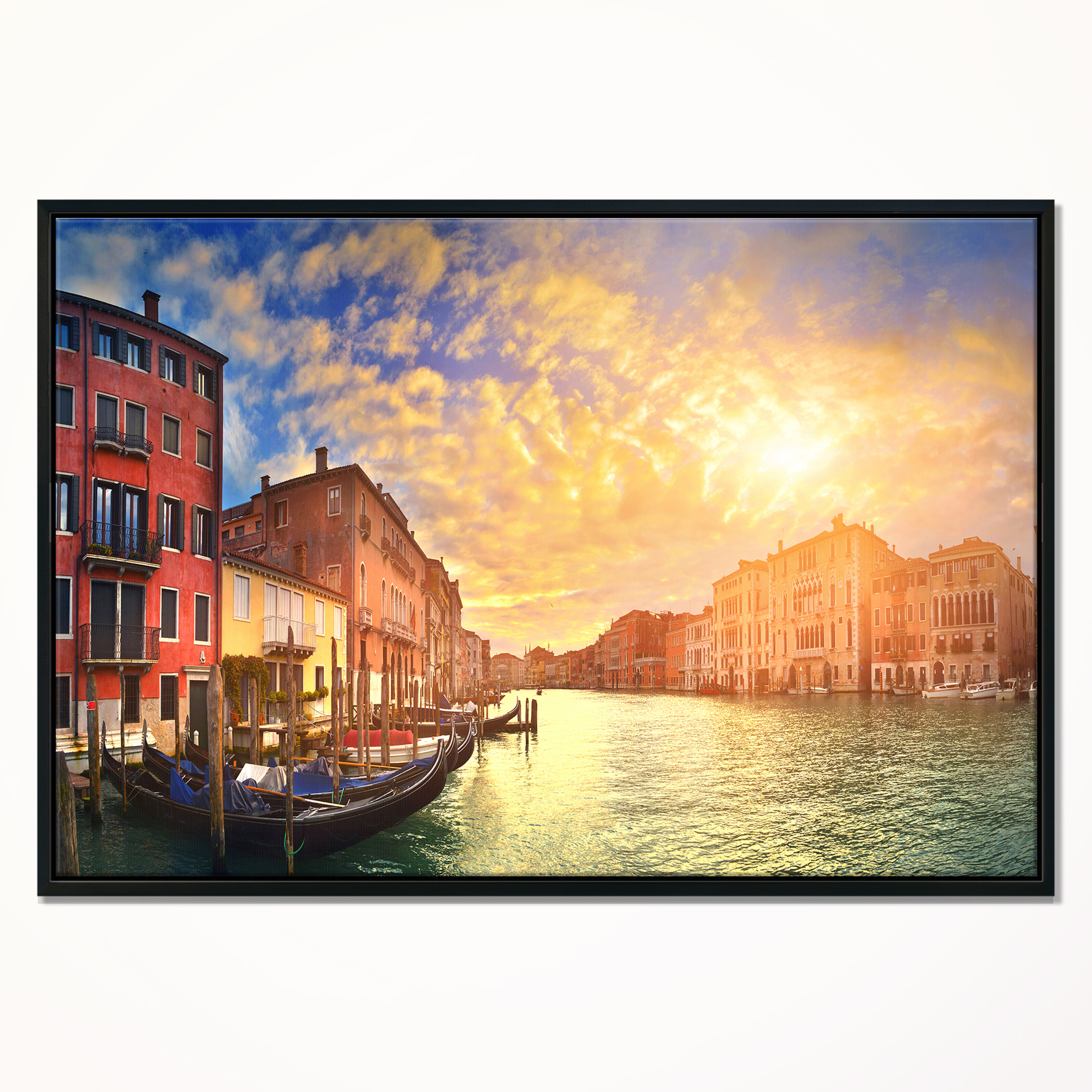 Designart ' Majestic Sunset over Venice ' Cityscape Framed Canvas Art Print