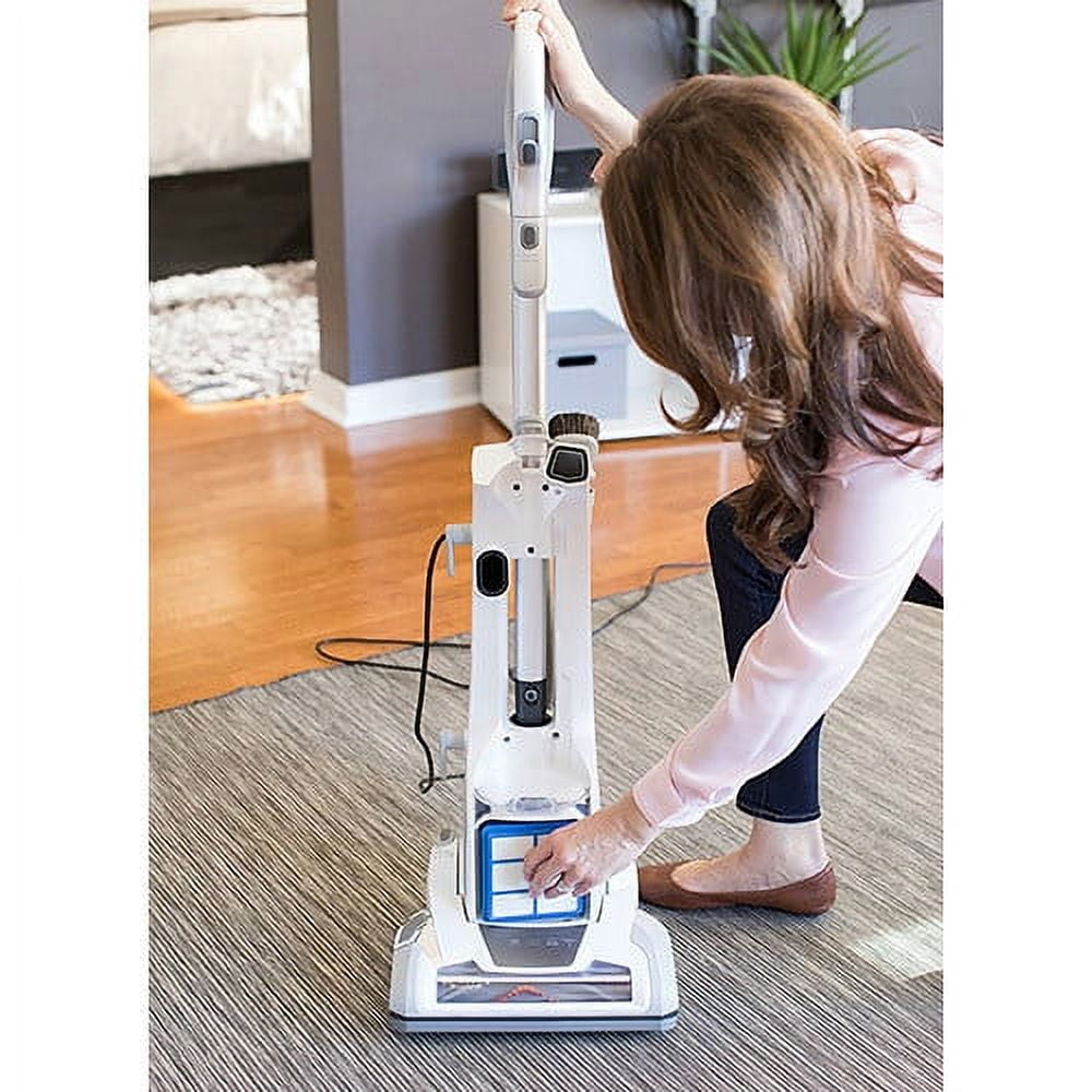 Electrolux EL8851A Precision II Bagless Upright Vacuum Cleaner Electrolux EL8851A Precision II Bagless Upright Vacuum Cleaner