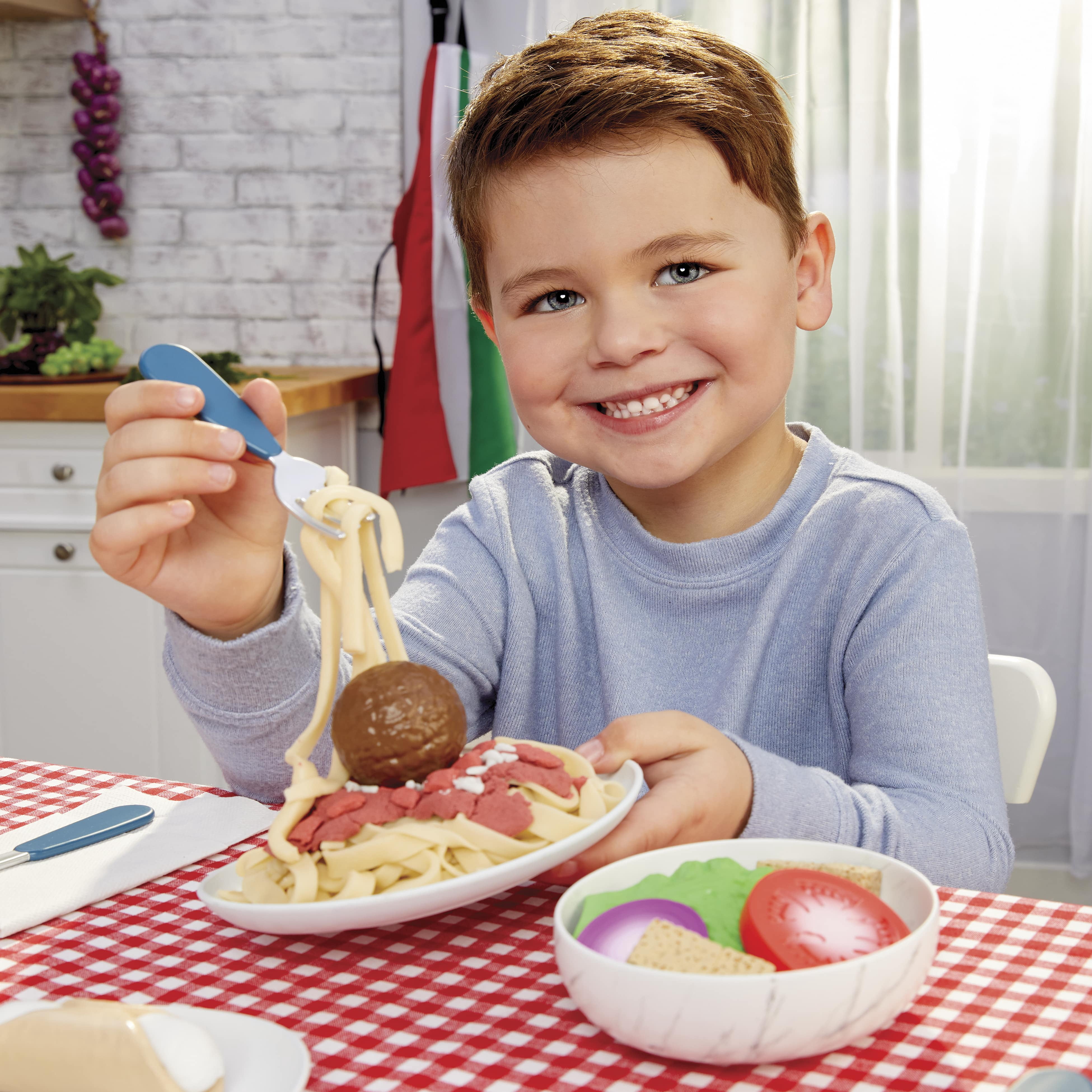 Little Tikes Creative Chefs Italian Restaurant Kit with Make-It Mix Play Sand, Ages 3+