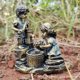 thumbnail image 1 of Niños y niñas jugando en el agua adornos esculturas artesanías de resina adornos de jardinería para jardín, 1 of 6