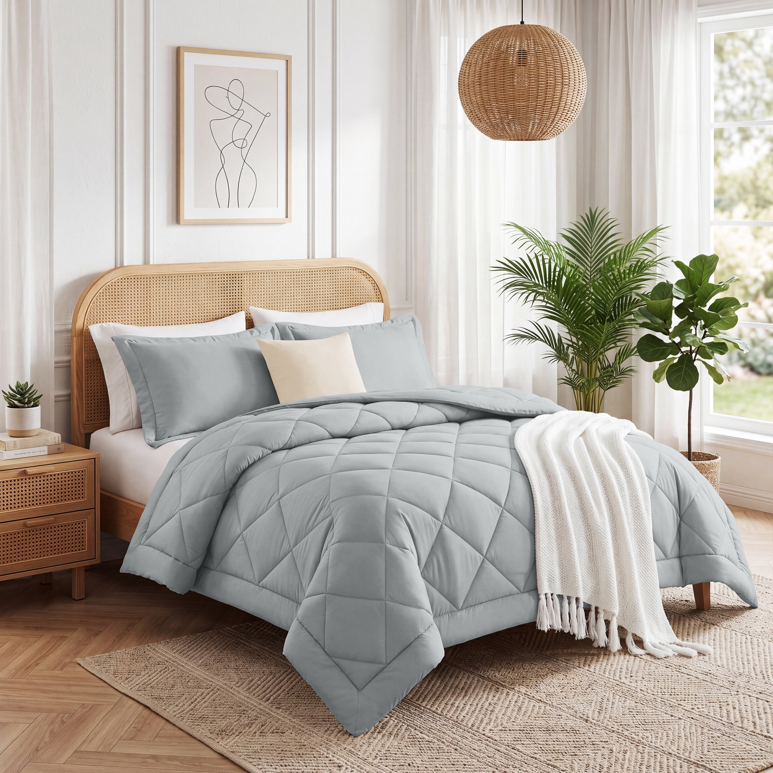 WISHEAD Comforter Queen Size All Season Soft Quilted Down Alternative Bedding Duvet Insert with Corner Tabs, Machine Washable, Light Grey