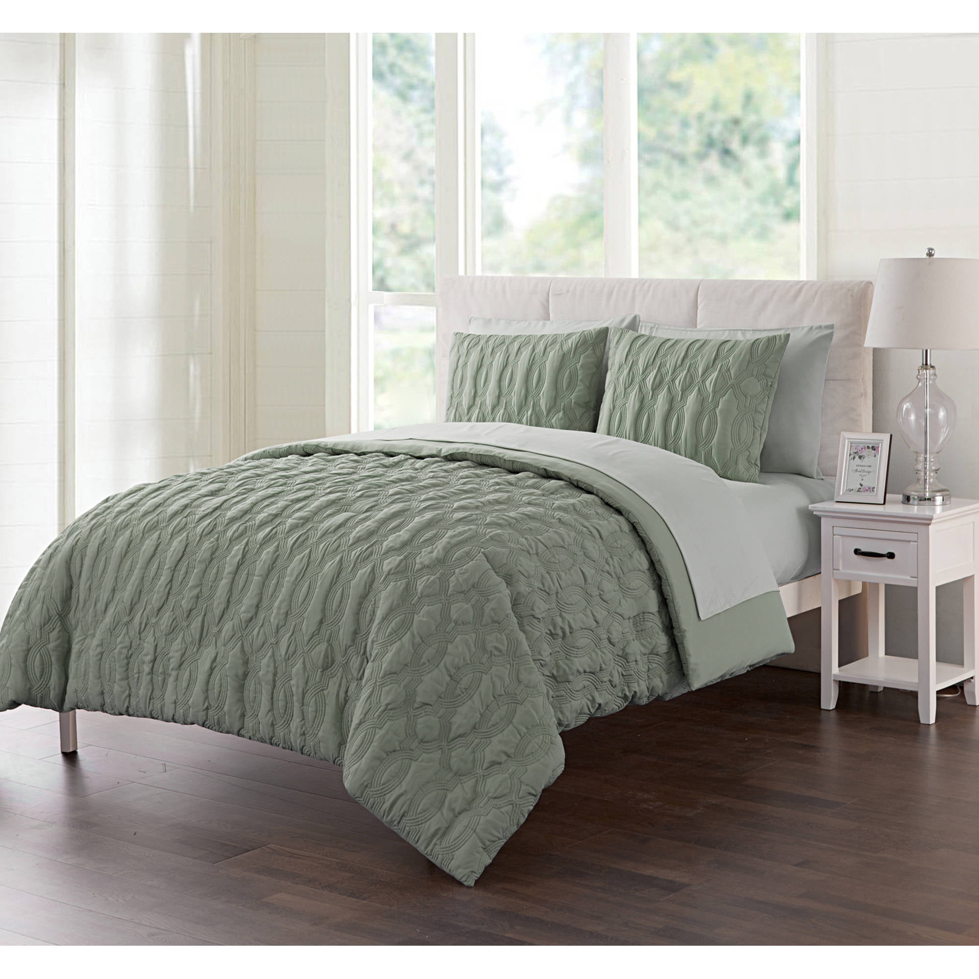 VCNY Home Linx Geometric Embossed 5/7Piece Bed in a Bag Comforter Set