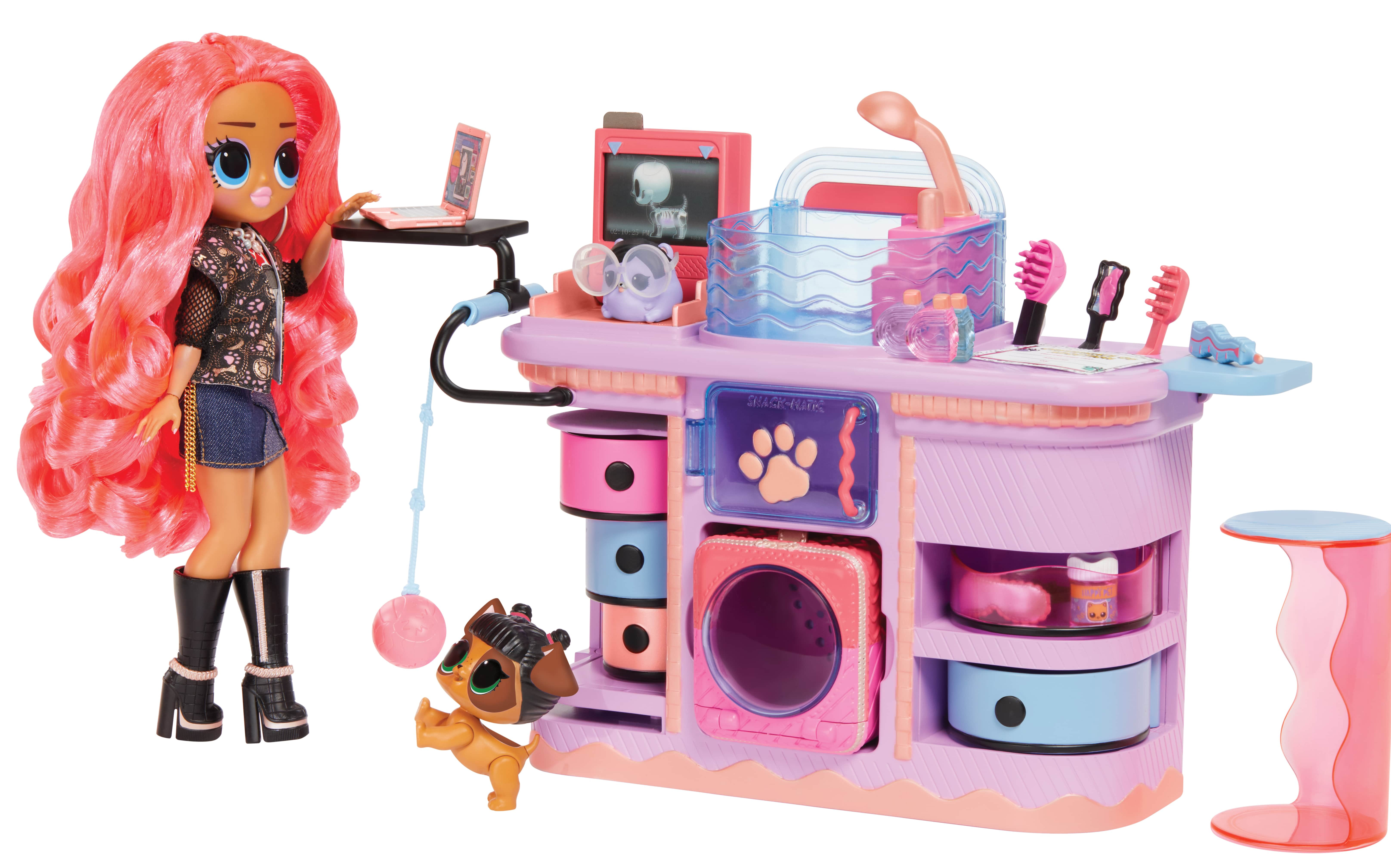 L.O.L. Surprise O.M.G. Diner Playset with Exclusive Doll, 45
