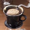 thumbnail image 3 of Kalita - Gotero de café, plástico, para 2-4 personas, negro, gotero de gasa, 05011, 3 of 4