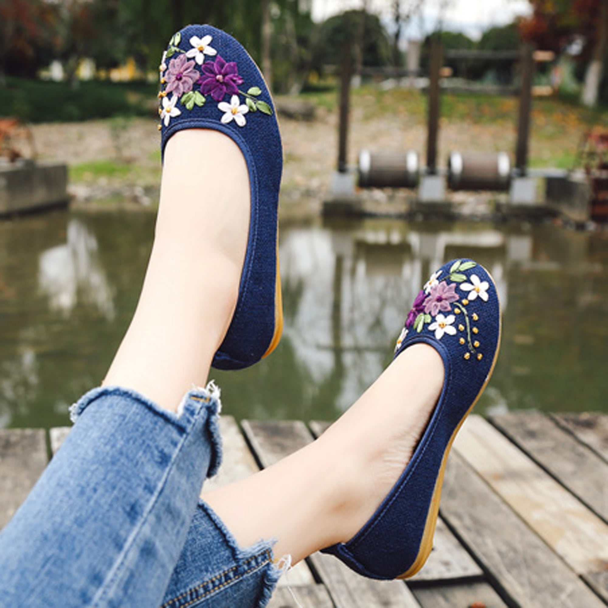 Women Fashion Flat Shoes Round Toe Handmade Floral Comfortable Slip On Casual Faux Leather Loafers