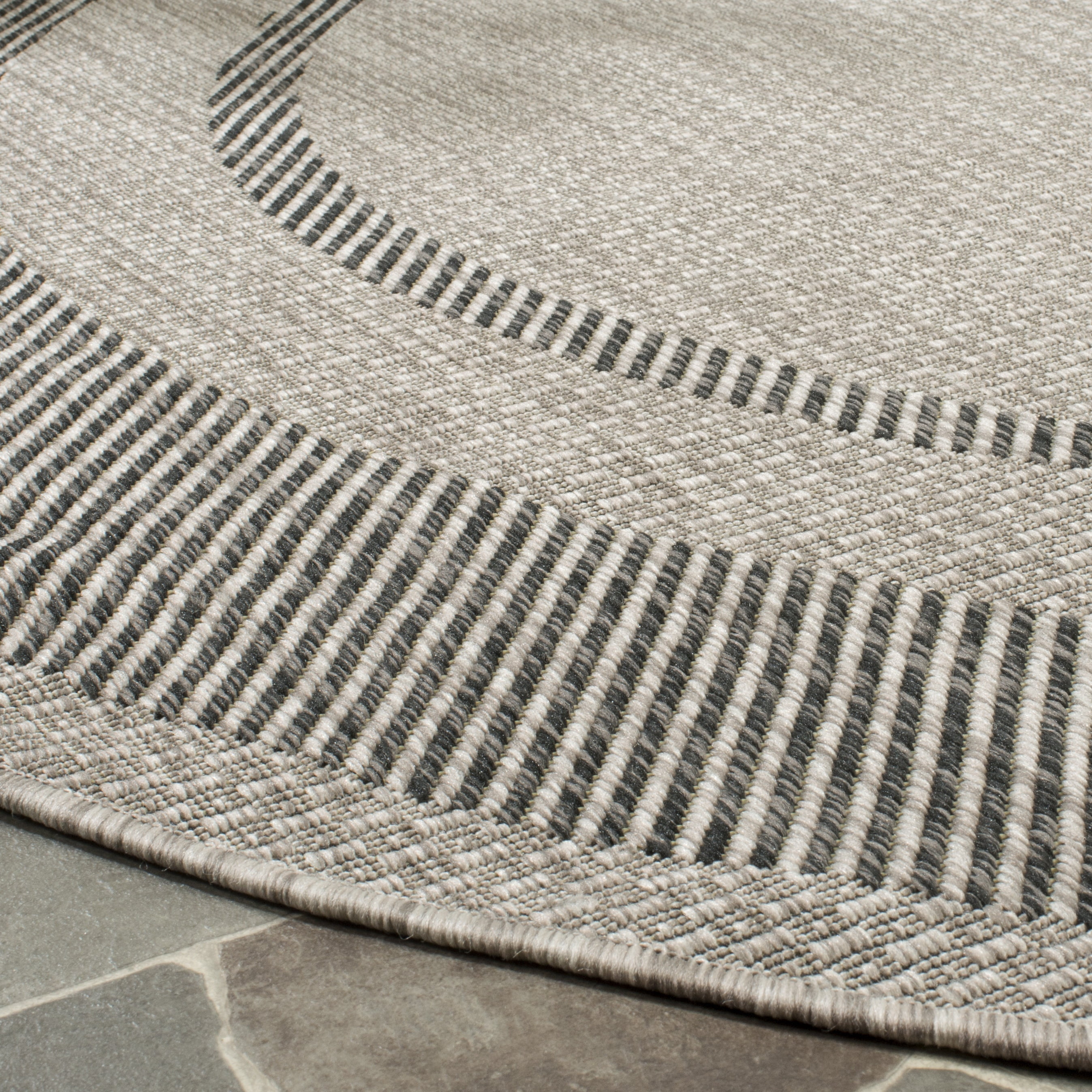 Safavieh Courtyard Agnes Bordered Indoor/Outdoor Area Rug, Beige/Black, 4' x 4' Round