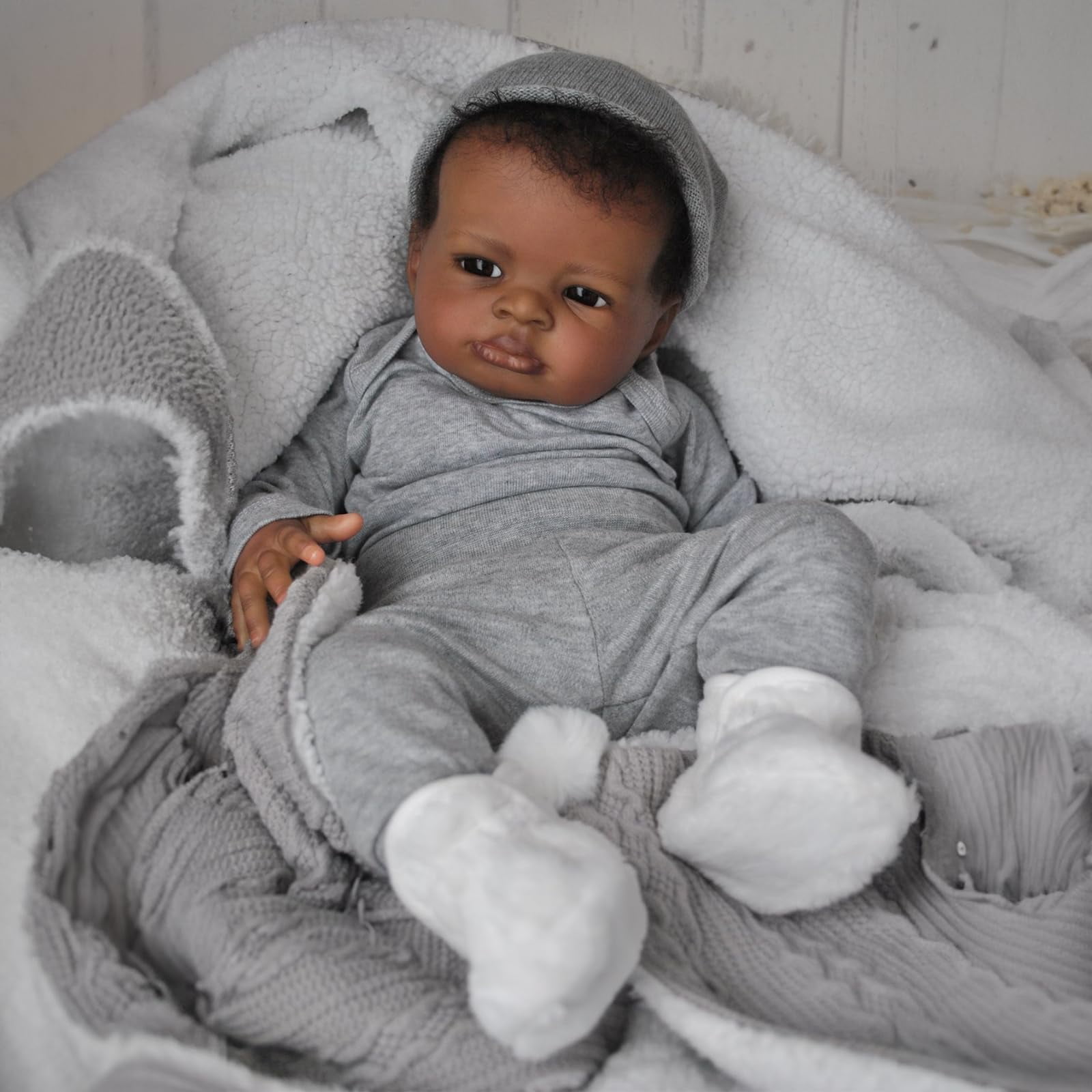 Realistic Reborn Baby Dolls Black Boy, 20 Inch African American Newborn Doll, Lifelike Weighted Soft Body, Christmas Birthday Gift for Kids Age 3 +