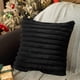 thumbnail image 4 of Funda de almohada navideña de 18 pulgadas para sofá de sala de estar o dormitorio, funda de almohada de piel sintética de lana, funda de cojín para sofá, 4 of 6
