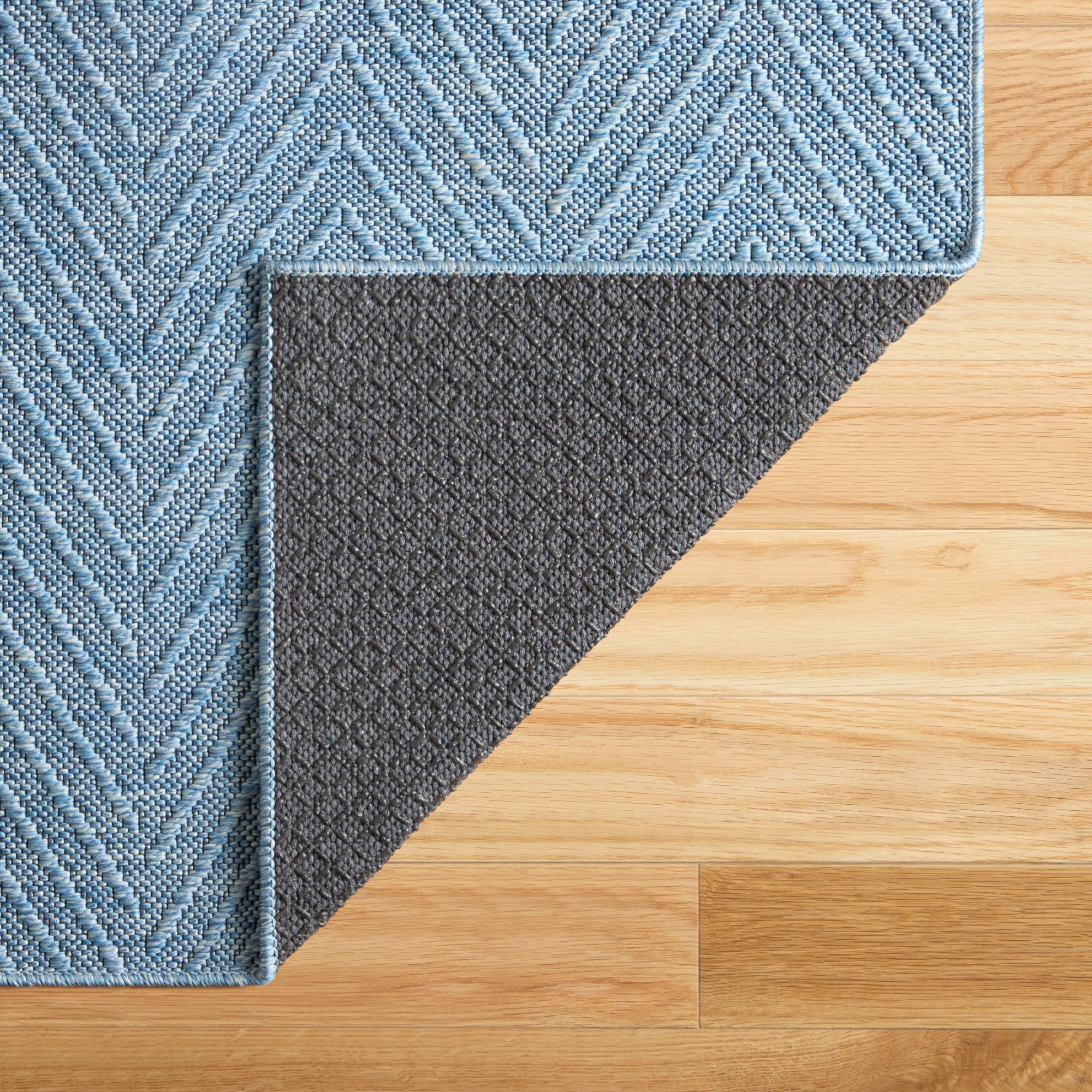 TOWN & COUNTRY BASICS Pax Herringbone Textured Solid Everwash® Washable Area Rug, Low Pile, Non-Slip Backing, Easy Clean Pet & Family Friendly Rug, Blue, 2'11"x4'11"