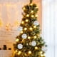 thumbnail image 5 of Juego de 6 bolas navideñas decorativas ligeras e irrompibles de 6 cm. Estilo A, 5 of 9
