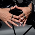 thumbnail image 3 of Pantalones cortos con purpurina nacarada BtartBox de Press On Nails para mujer, 3 of 8