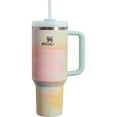 thumbnail image 1 of Stanley Gobelet en Acier Inoxydable 40 oz avec Poignée - Multicolore, 1 of 3