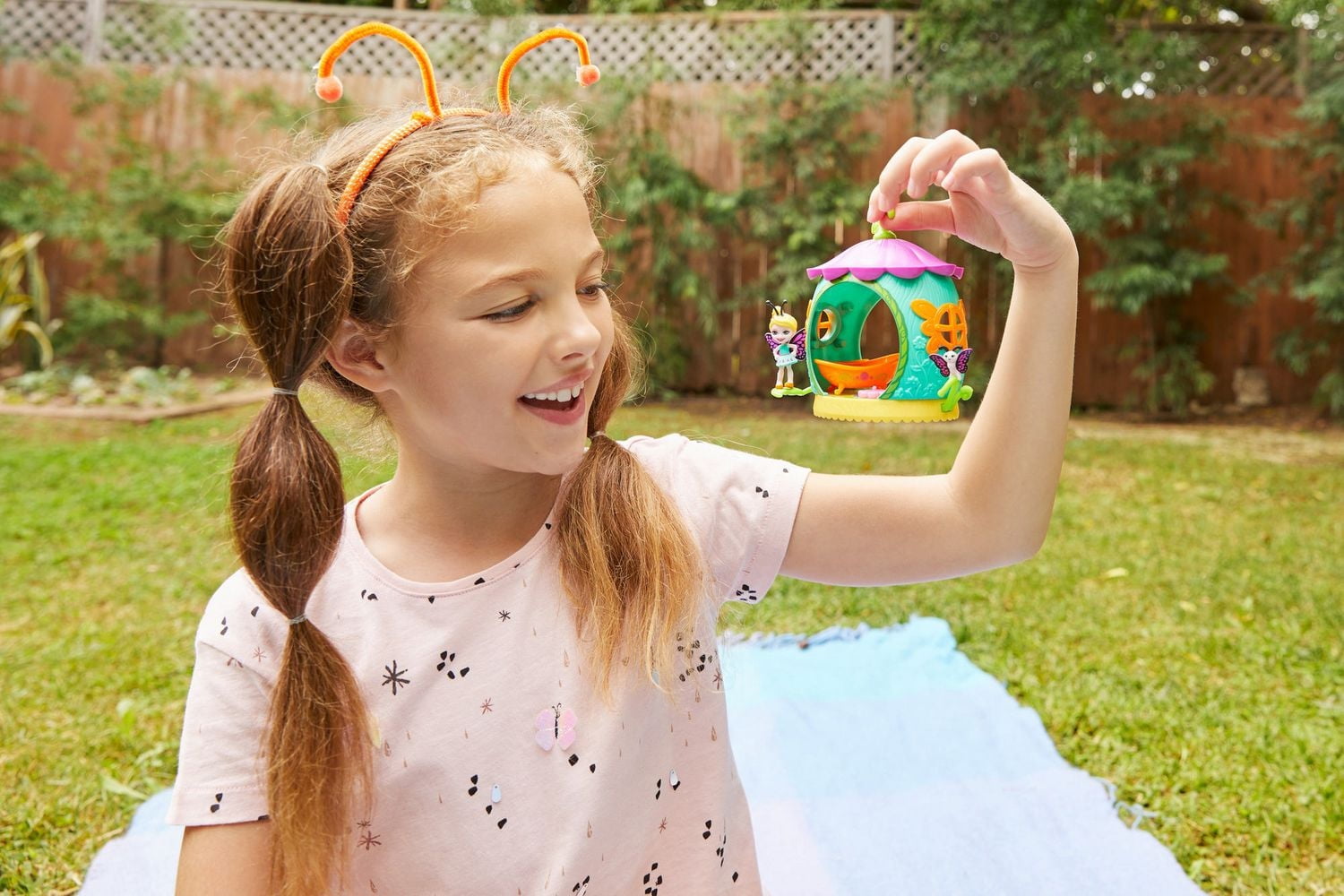 Enchantimals – Coffret de jeu Salle de Bain Cocon avec poupée Baxi Butterfly