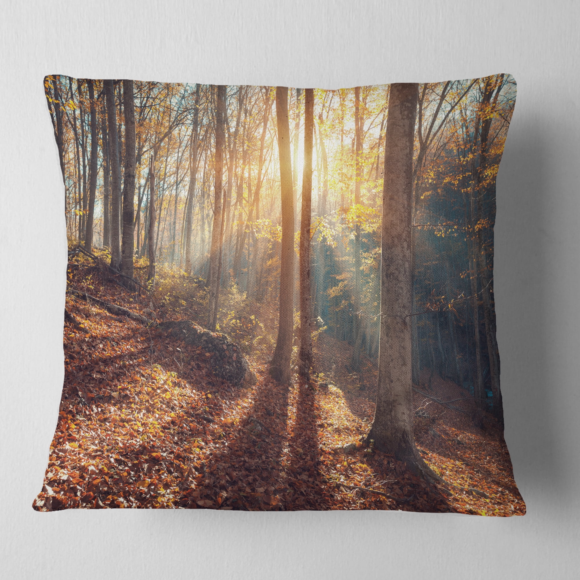 Designart Crimean Mountains Autumn - Landscape Photography Throw Pillow - 18x18