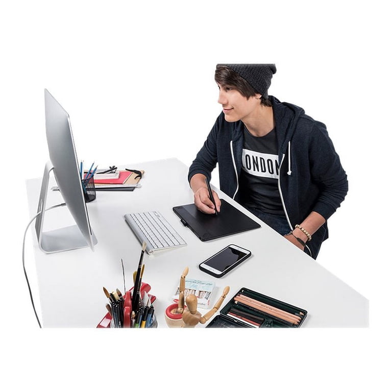 Wacom Intuos ART Pen & Touch Tablet, Medium, Black: Computer