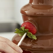 Wilton Chocolate Candy Melts 32oz (2lb Bag) for Fountains, Baking & Candy Making Wafer Chips