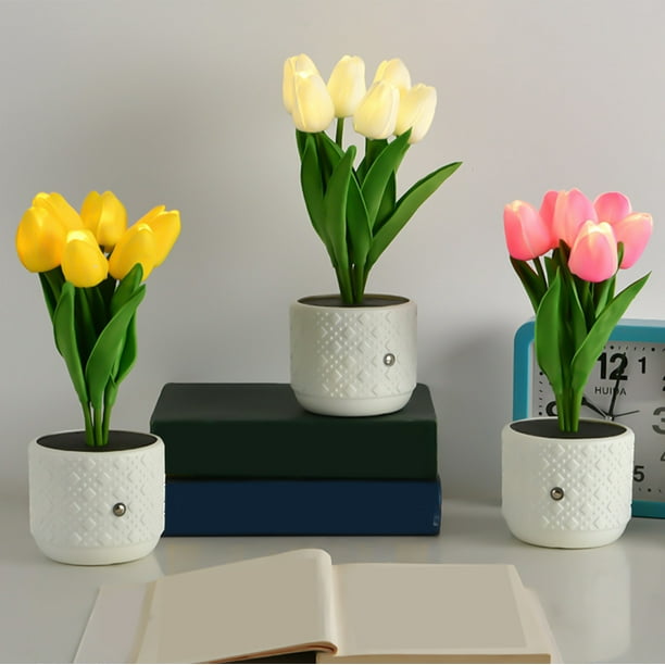 Lámpara de escritorio LED con flores artificiales - Luz nocturna de 6 cabezales para dormitorio, iluminación ambiental alimentada por USB, opciones blancas/amarillas/rosas, altura de 13,78"