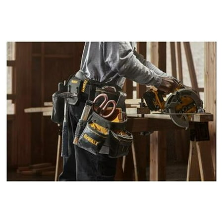 DeWalt DWST540601 26-Pocket Tool Rig - Quantity 1