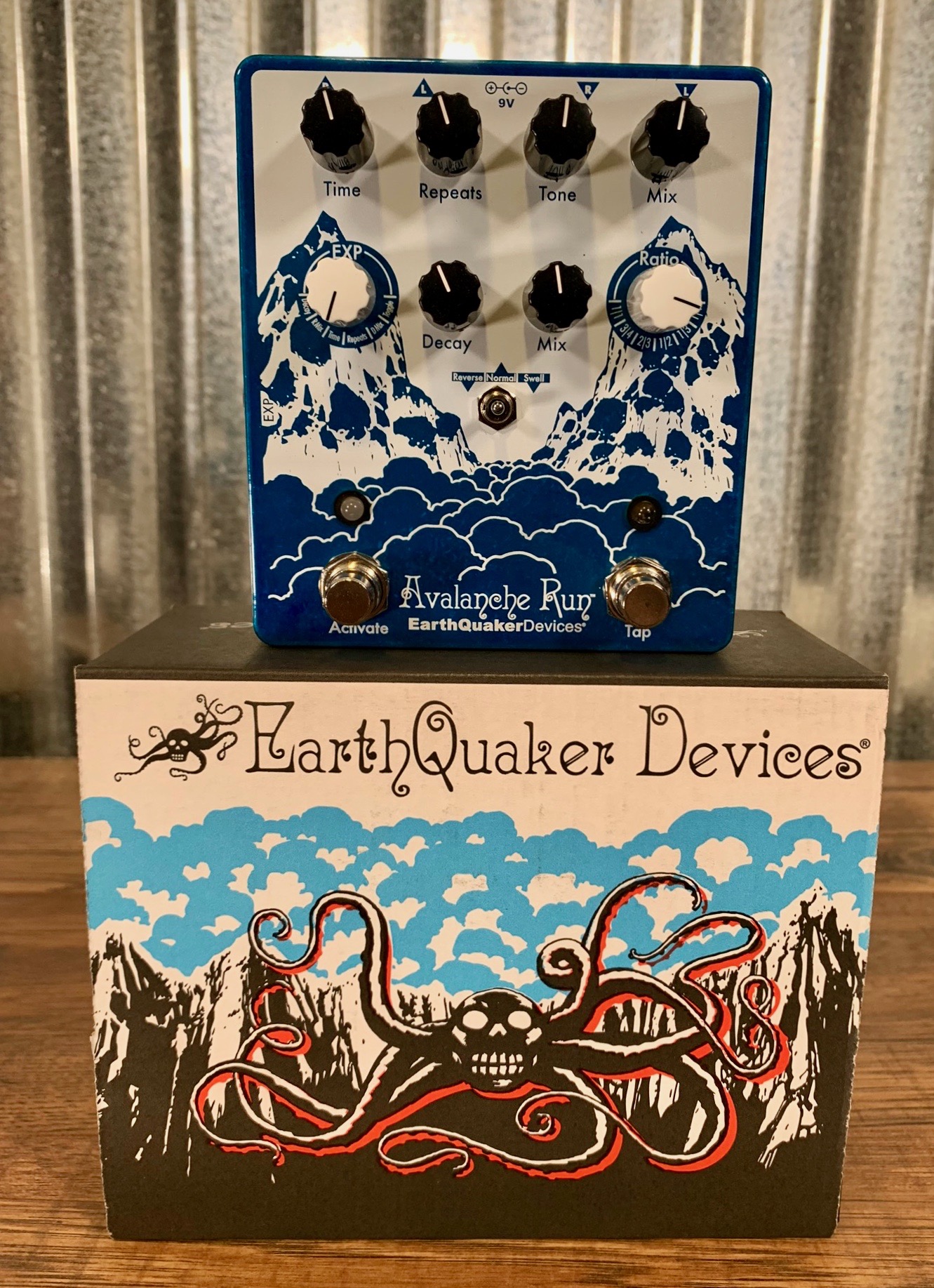 Earthquaker Devices EQD Avalanche Run Stereo Delay ...