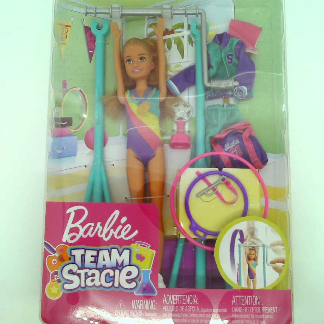 Barbie Career Gymnastics Playset: Brunette Doll with Twirling 
